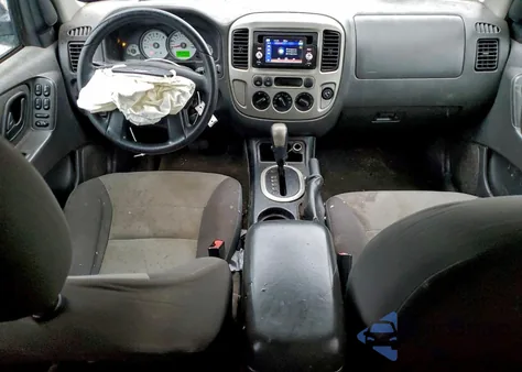 2005 Ford Escape Xls из США, поврежденный, VIN 1FMYU02Z95KD86220